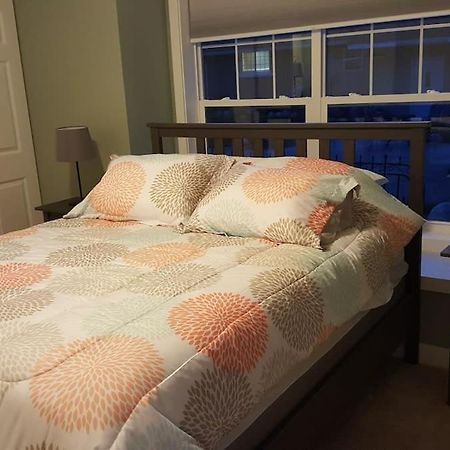 Modern And Pristine Condo -By The Gt Commons Traverse City Bagian luar foto